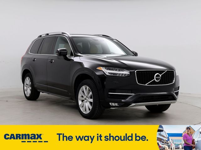 2018 Volvo XC90 Momentum