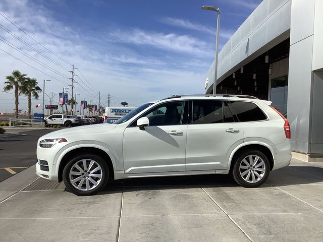 2018 Volvo XC90 Momentum