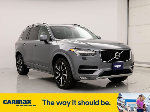 2018 Volvo XC90 Momentum