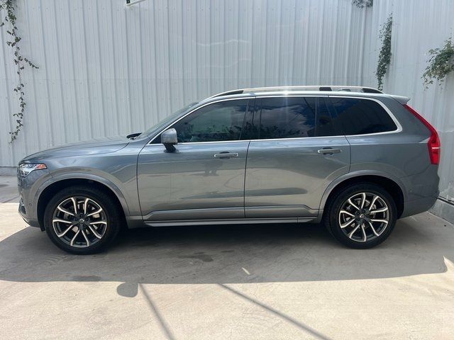 2018 Volvo XC90 Momentum