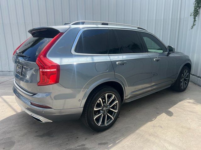 2018 Volvo XC90 Momentum