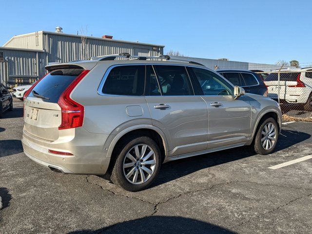 2018 Volvo XC90 Momentum