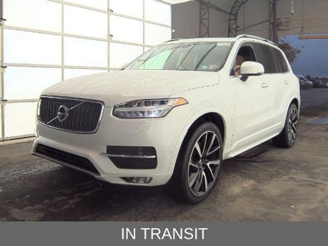 2018 Volvo XC90 Momentum