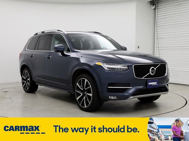 2018 Volvo XC90 Momentum