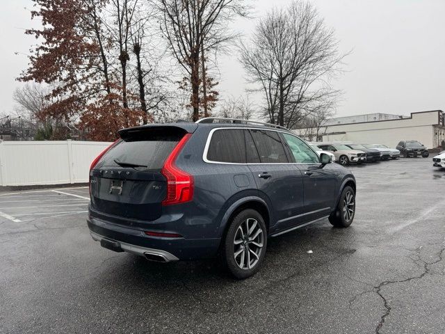 2018 Volvo XC90 Momentum