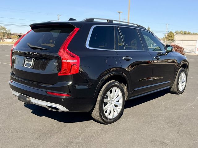 2018 Volvo XC90 Momentum