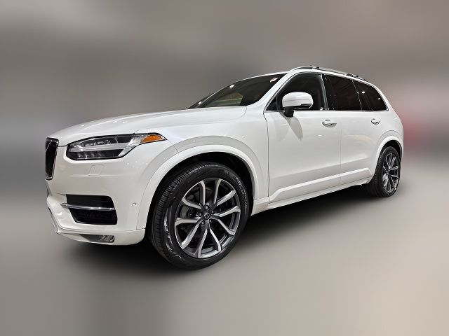 2018 Volvo XC90 Momentum