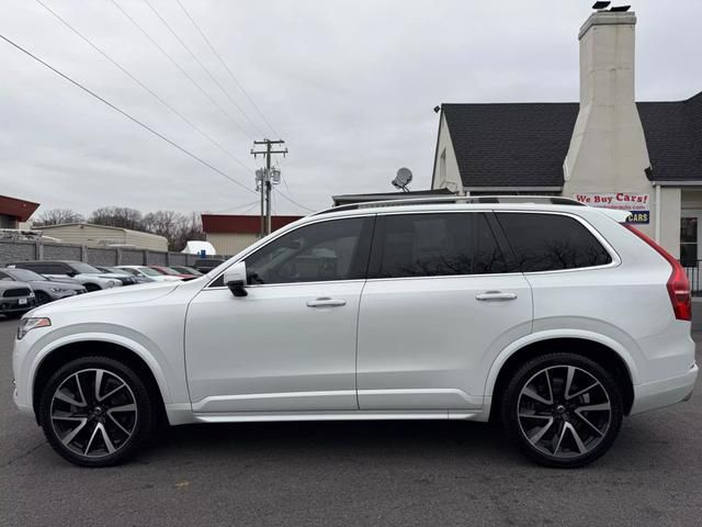 2018 Volvo XC90 Momentum