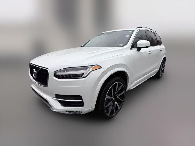 2018 Volvo XC90 Momentum