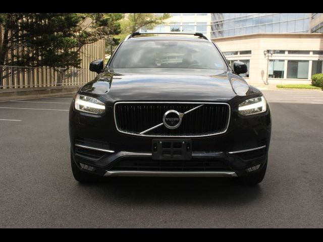 2018 Volvo XC90 Momentum