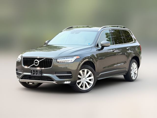 2018 Volvo XC90 Momentum