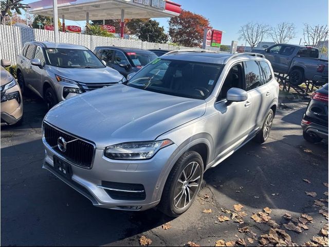 2018 Volvo XC90 Momentum