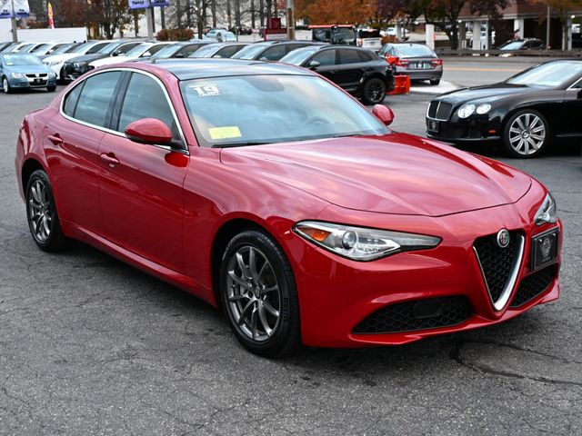 2019 Alfa Romeo Giulia Base
