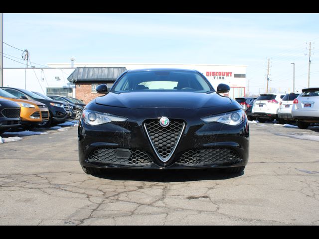 2019 Alfa Romeo Giulia Base