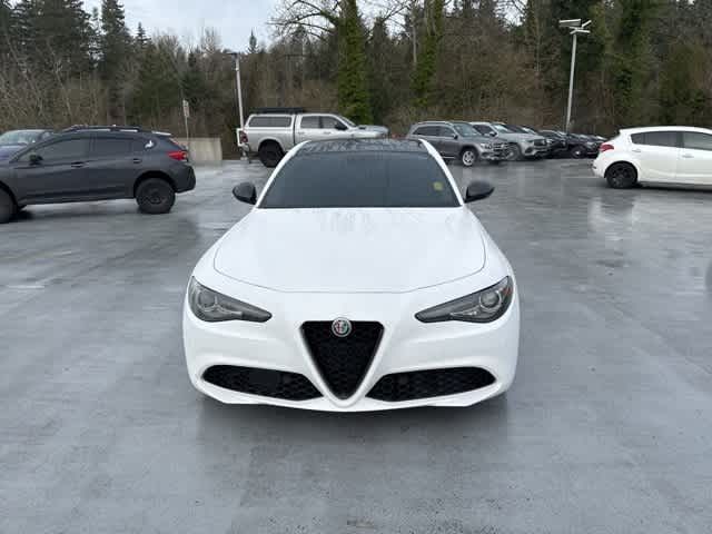 2019 Alfa Romeo Giulia Base