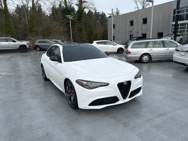 2019 Alfa Romeo Giulia Base