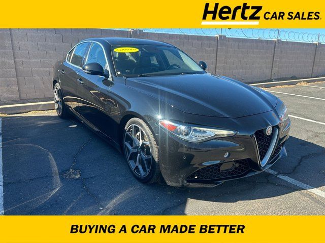 2019 Alfa Romeo Giulia Base