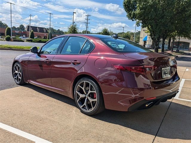 2019 Alfa Romeo Giulia Sport