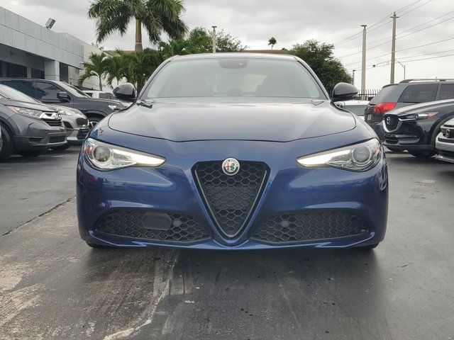 2019 Alfa Romeo Giulia Base