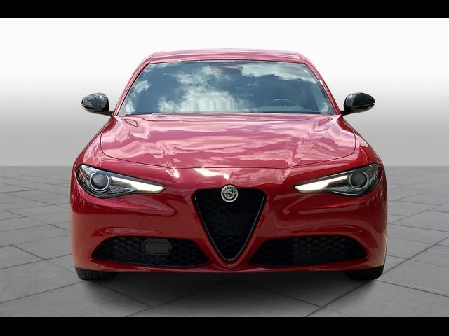 2019 Alfa Romeo Giulia Base