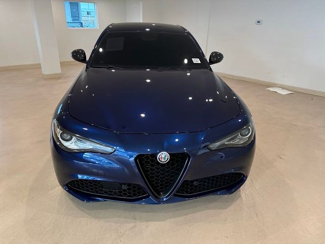 2019 Alfa Romeo Giulia Base