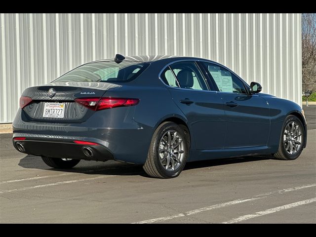 2019 Alfa Romeo Giulia Base