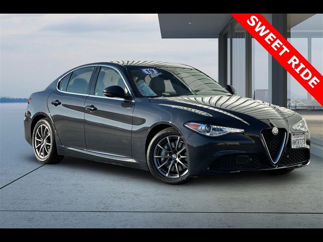 2019 Alfa Romeo Giulia Base