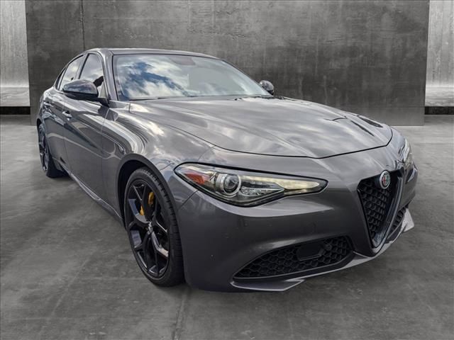 2019 Alfa Romeo Giulia Base