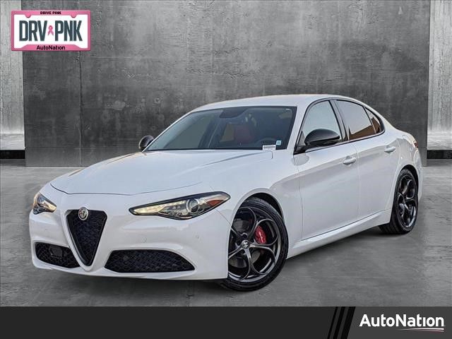 2019 Alfa Romeo Giulia Base