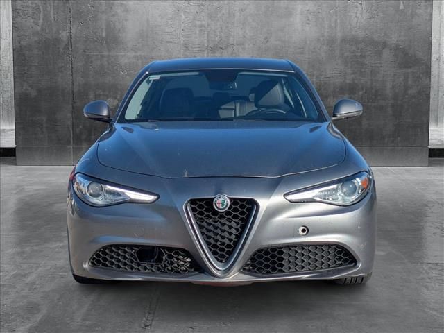 2019 Alfa Romeo Giulia Base