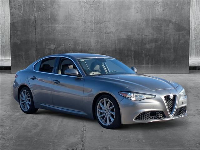 2019 Alfa Romeo Giulia Base