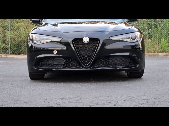 2019 Alfa Romeo Giulia Base