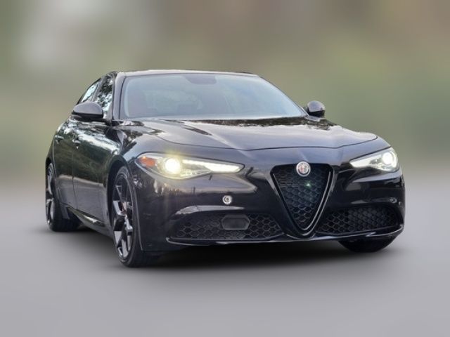 2019 Alfa Romeo Giulia Base