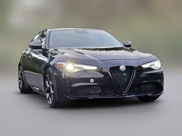 2019 Alfa Romeo Giulia Base