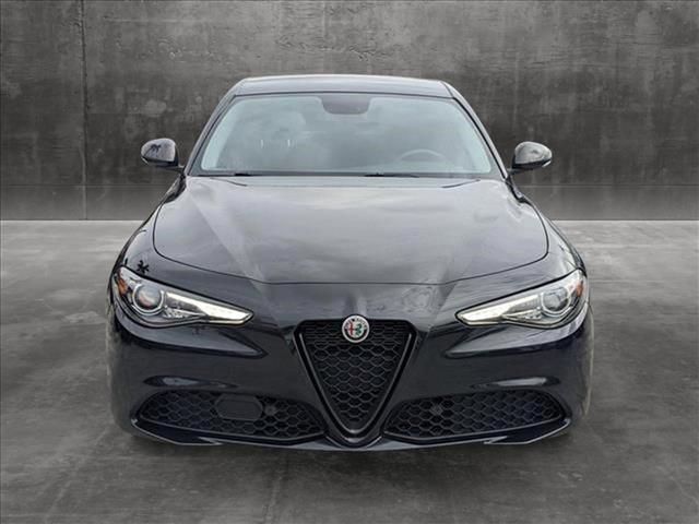 2019 Alfa Romeo Giulia Base