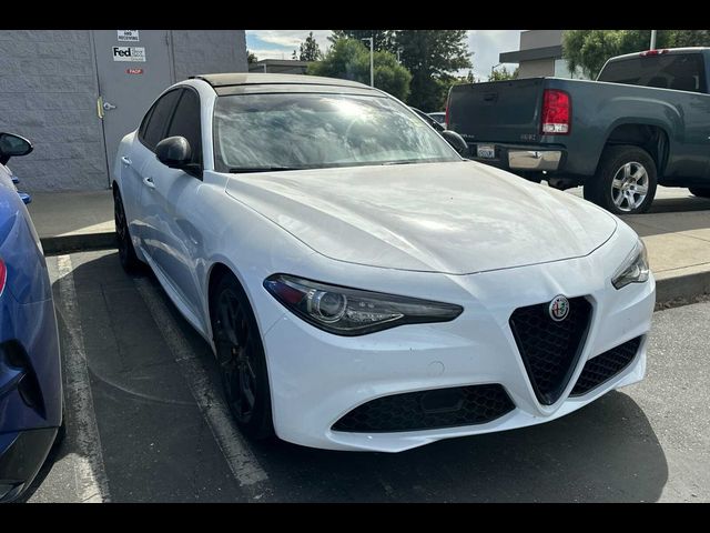 2019 Alfa Romeo Giulia Base