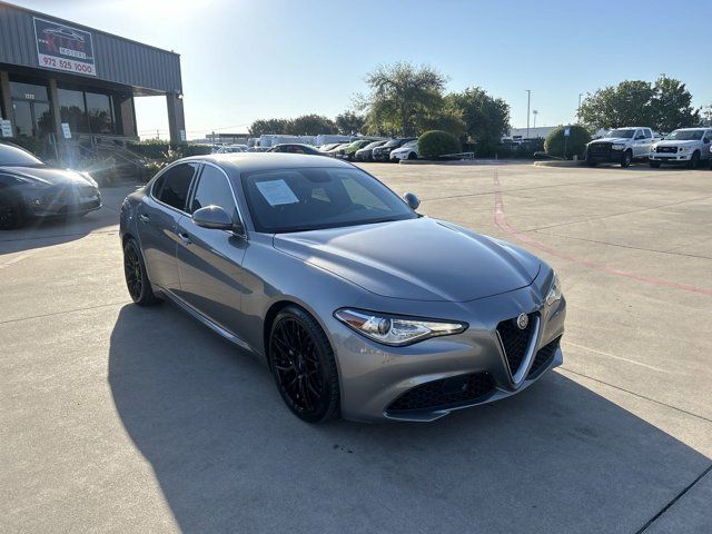 2019 Alfa Romeo Giulia Base