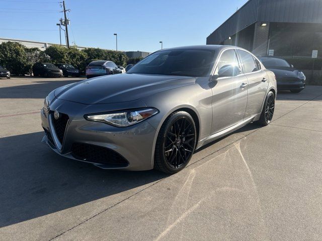 2019 Alfa Romeo Giulia Base