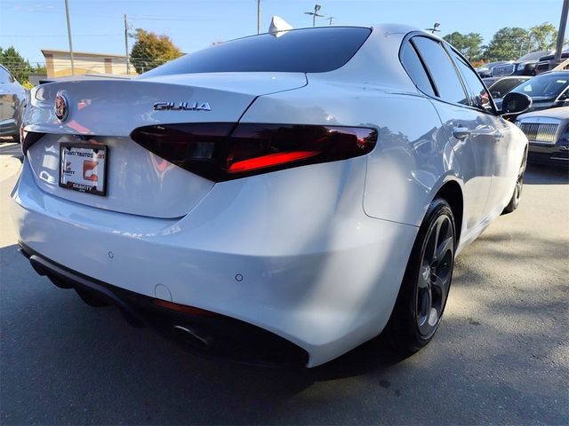 2019 Alfa Romeo Giulia Sport