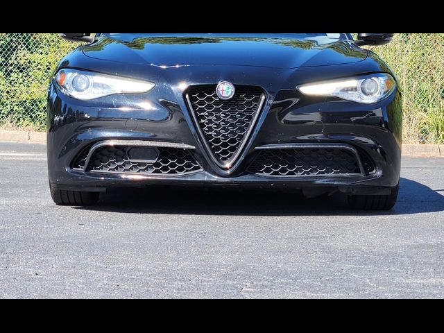 2019 Alfa Romeo Giulia Base