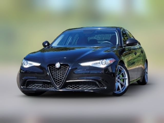 2019 Alfa Romeo Giulia Base