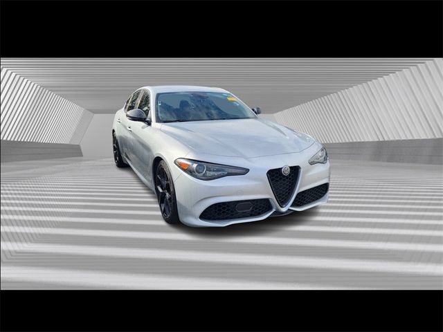 2019 Alfa Romeo Giulia Sport