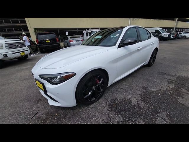 2019 Alfa Romeo Giulia Base