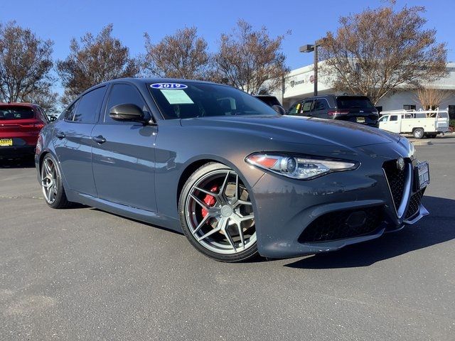 2019 Alfa Romeo Giulia Sport