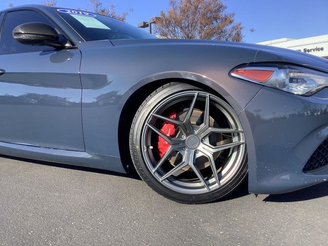 2019 Alfa Romeo Giulia Sport