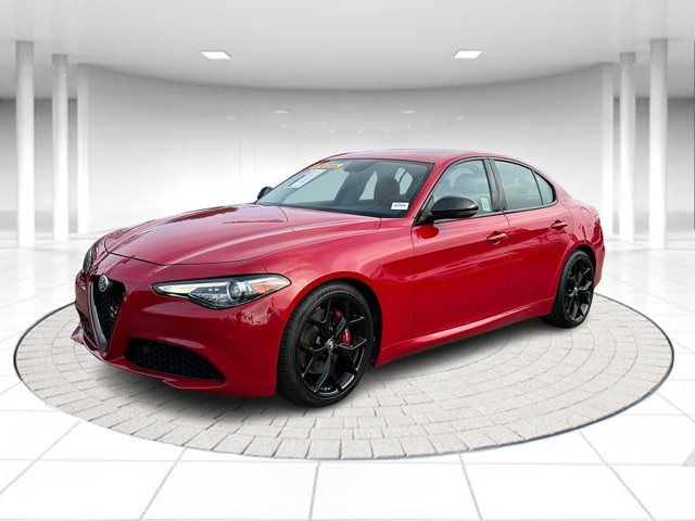 2019 Alfa Romeo Giulia Base