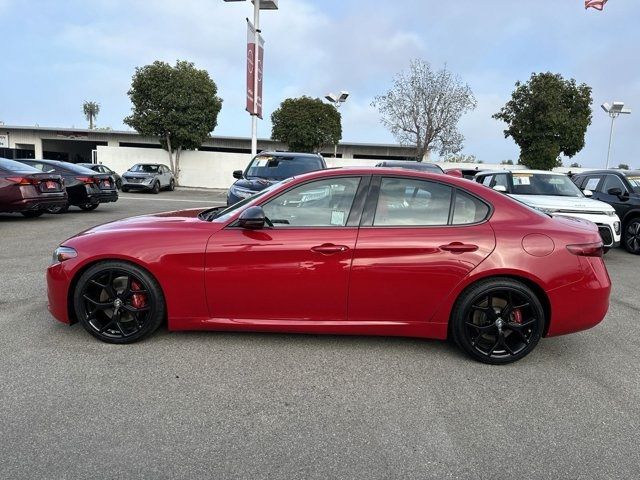 2019 Alfa Romeo Giulia Base