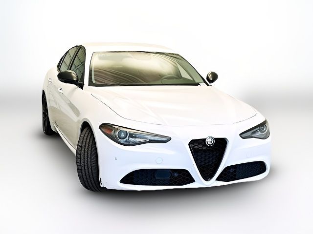 2019 Alfa Romeo Giulia Base