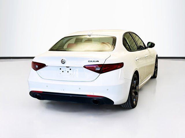 2019 Alfa Romeo Giulia Base