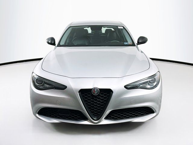 2019 Alfa Romeo Giulia Base